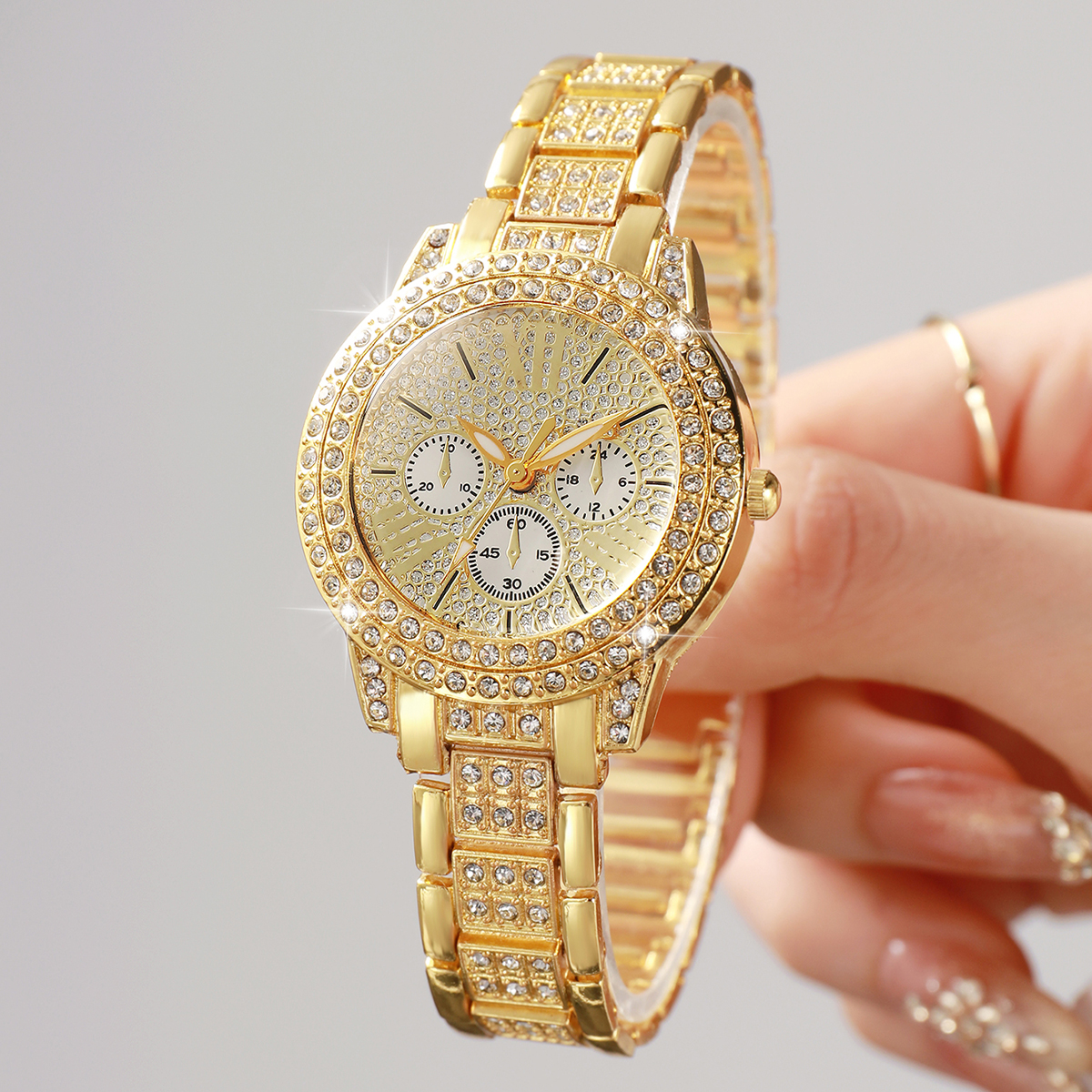 Fashion Decorative Three-eyes  - Luxury Watch Organizer recension och pris