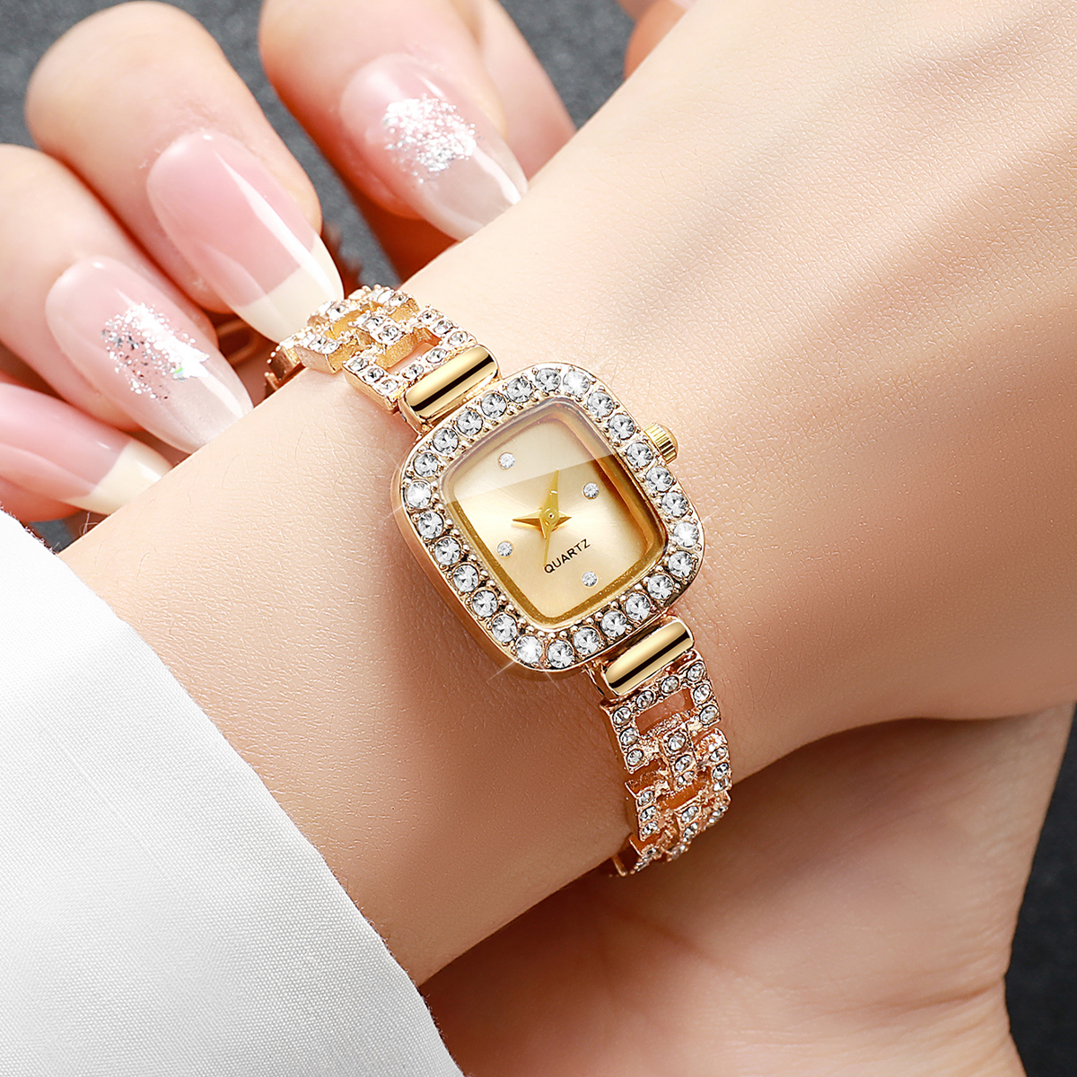 Luxury Rhinestone Bracelet Str - Luxury Watch Organizer recension och pris