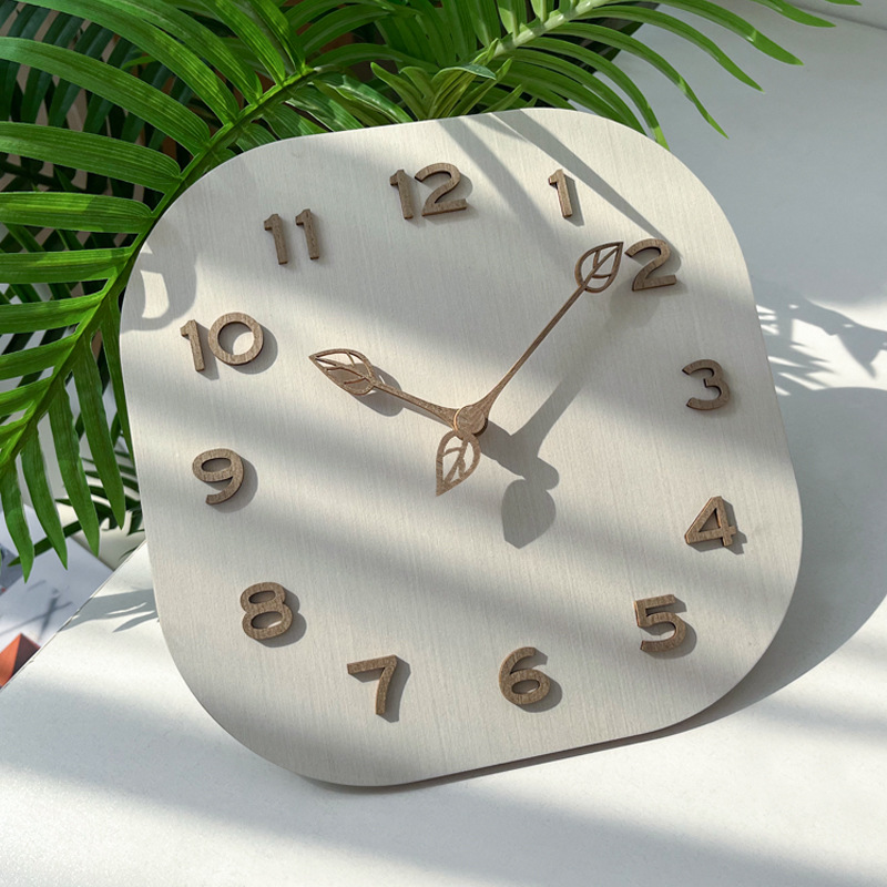 Modern Personality Wall Clock  - Luxury Watch House recension och pris